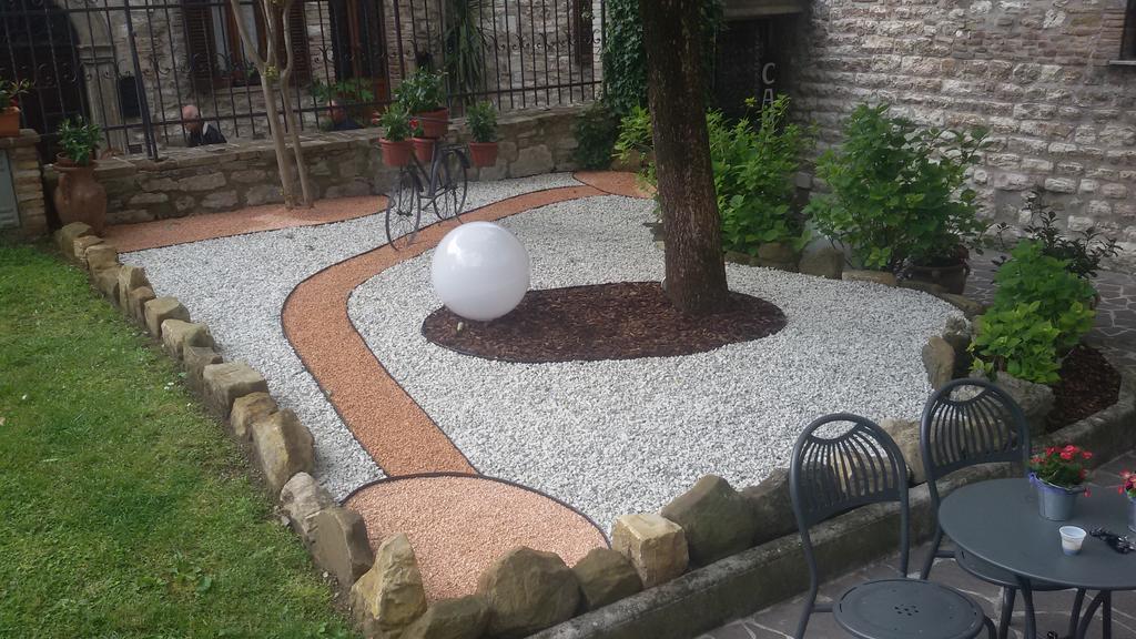 グッビオ Residenza Di Via Piccardi Bed & Breakfast エクステリア 写真